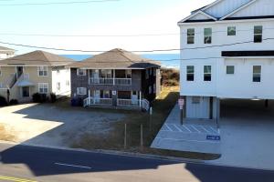 AfterDune Delight Steps to Beach! Oceanview Dogs OK Fee FREE Tickets