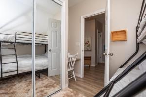 Mariners Daughter 3bdrm house in seaside village