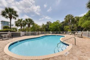 Walk to Gulf Charming Santa Rosa Beach Duplex!