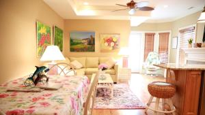 Sea Mist Unit 6 - 1 Bedroom Beachfront Beauty!