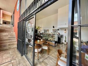 Historic Montfort Stay I Heart of La Candelaria