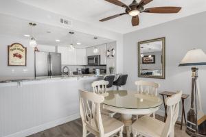 SunDestin 707 WasherDryer and WalkIn shower