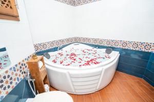 Létoile de Tanger - Jacuzzi - Proche plage & Corniche - Appartement Chic et Moderne - Jusquà 8 personnes - AC, WIFI, IPTV