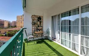 Nice Apartment In Puebla De Farnals