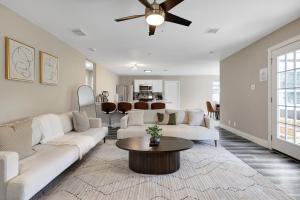 Hot Tub Paradise Air Hockey Games SwingBBQ