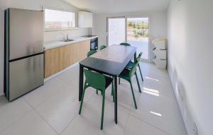 2 Bedroom Gorgeous Apartment In Marina Di Modica