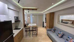 Luxury apartment with a central location and pool