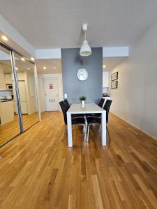 Cozy Apartment with Sauna near City Center