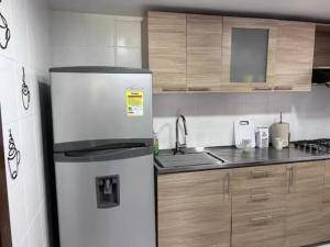 Moderno Apartamento A 15 Minutos del Aeropuerto & Embajada