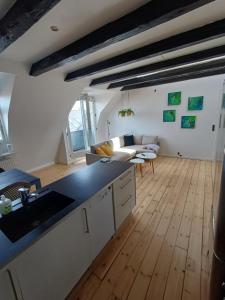 BBBudget room in a central location with free parking