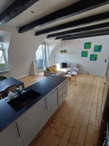 BBBudget room in a central location with free parking