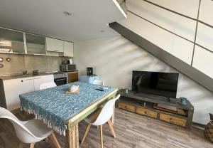 RentUp - Luminoso duplex en La Boca para 3 personas