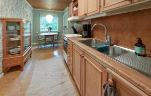 2 Bedroom Amazing Home In Örkelljunga