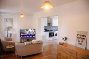 Perfect for 4 - 2 Bedroom 2 Bathroom Apartment Bermondsey, Tower Bridge, London Eye