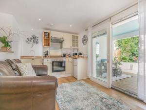 1 bed property in Crackington Haven 53410