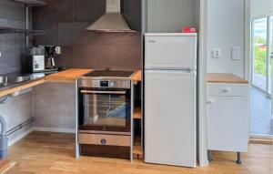 Amazing Home In Ydre With Ethernet Internet