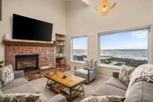 Beachfront Family Sanctuary