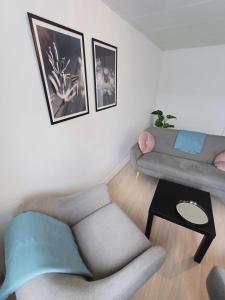 Budget room 5 in a central location with free parking