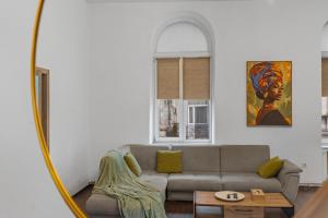 Central Charm 2BR Unirii Square