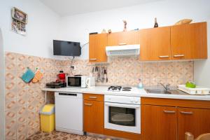 Apartments by the sea Kampor, Rab - 5056