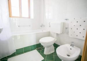 Apartments with swimming pool Sveti Lovrec, Central Istria - Sredisnja Istra - 24928