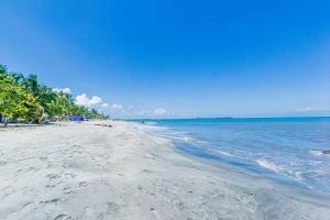 Apartasuite con vista al mar y acceso a la playa