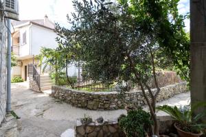 Apartments by the sea Sucuraj, Hvar - 22494