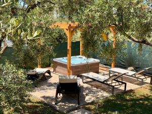 Apartments with parking space Pakostane, Biograd - 23865 