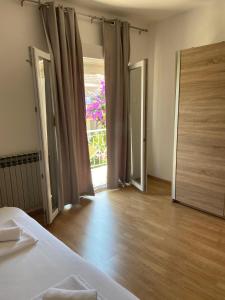 Apartments by the sea Bibinje, Zadar - 24788