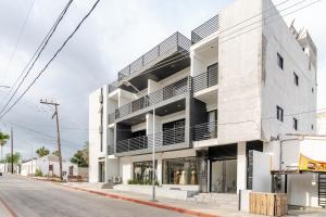 Vista Pedregal-Modern Vacation Apartment Walk to Marina & Beaches