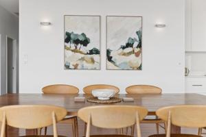 Coastal Panorama - Spectacular Views, Sleeps 8