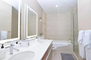 Sophari Towers Bellevue Apartments