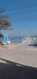 Casa, 100mts da praia Armação da Piedade