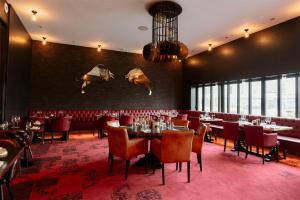 Hotel Dali Val dEurope, Tapestry Collection by Hilton