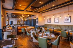 Dover Marina Hotel & Spa, Tapestry Collection by Hilton