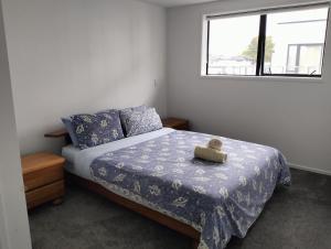 Cozy 2 Bed CBD Retreat by Latimer Square
