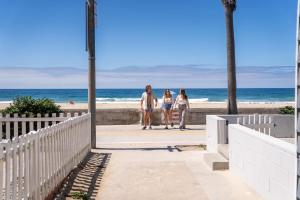 The Whalen House - Steps from the Ocean