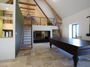 Maison rénovée 3 ch, billard, jardin, La Bourboule - FR-1-608-295