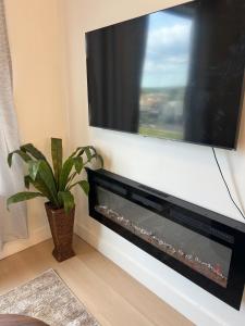 Luxury Queen Studio- Minutes To NYC, EWR & MetLife