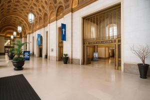 Modern Luxe Suite Rock Hall, Stadiums, Casino