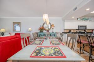 Admirals Quarters 402 condo