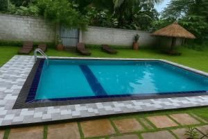 Ivory Safari House