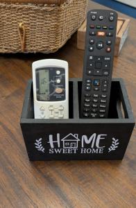 Sunlit 2BD Maisonette with Private Entrance & Outdoor Backyard in Qawra