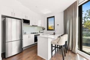 Luxury Waverton - Boutique Escape in Village Setting