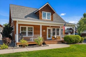 Boat on Lake Pend Oreille Ski at Schweitzer