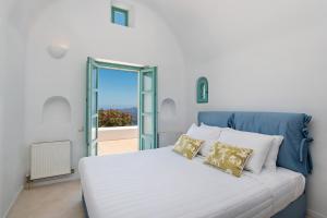 Ananda Retreat Santorini Greece