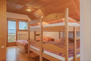 Oblak Estate Apartments