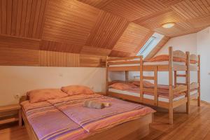 Oblak Estate Apartments