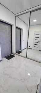 Квартира біля озера, в парку Загребелля