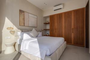 New cozy 2-Bedroom Ocean View Villa